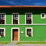 La Cabada Nyaraló Ortiguero